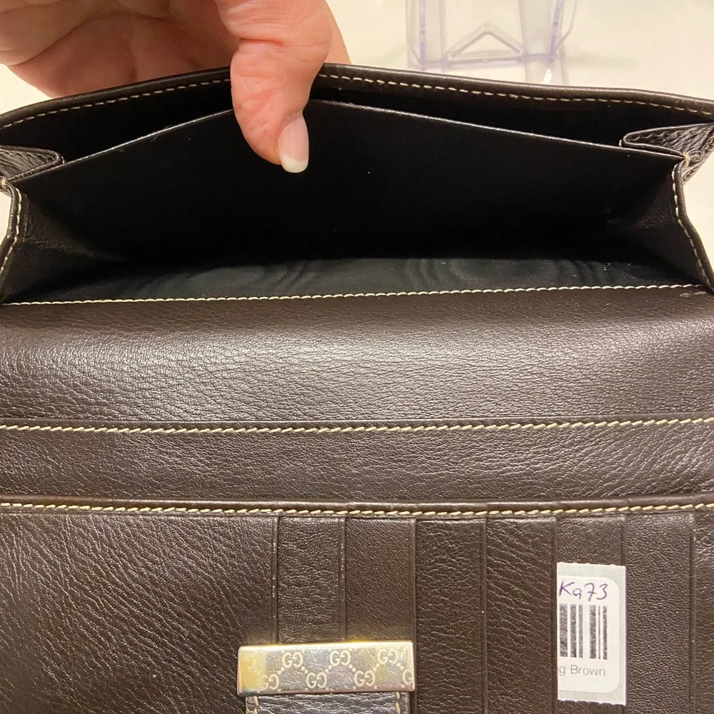 Authentic!! GUCCI Long Brown Leather Monogram Wallet. Luxury - Picture 7 of 12